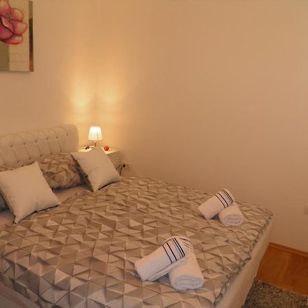 Apartments Perla Dinjiška Esterno foto