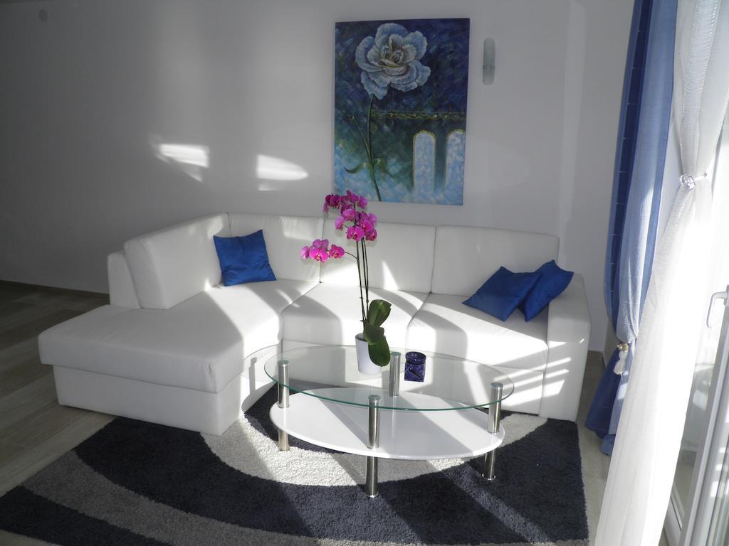 Apartments Perla Dinjiška Esterno foto